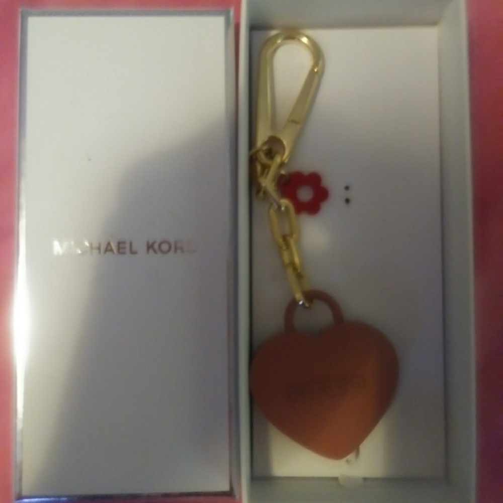 BNWT Michael Kors keychain - Picture 2 of 2